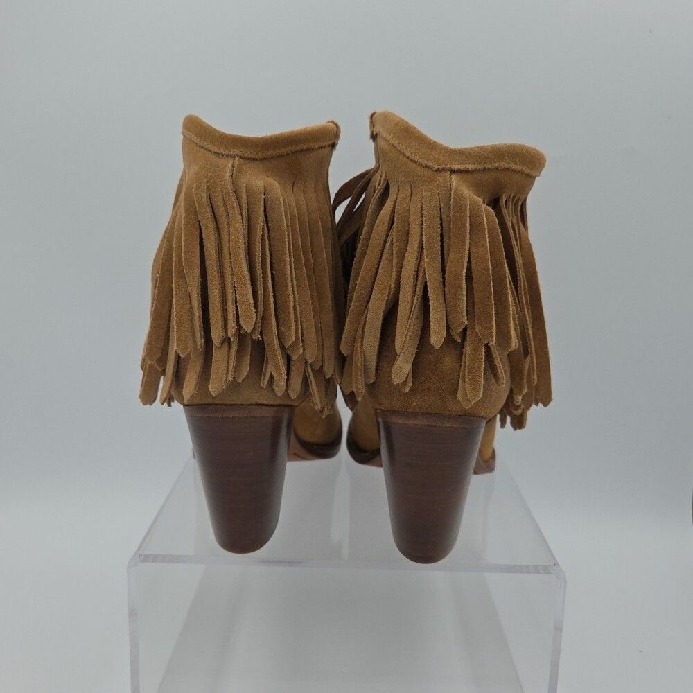 Frye Ilana Short Fringe Pull On Ankle Boots in Sand (Light Brown) Size 7.5B - Picture 6 of 8